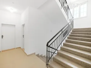 Prodej kanceláře, Praha - Záběhlice, U zákrutu, 33 m2