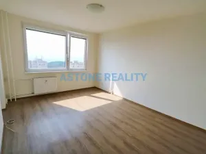 Pronájem bytu 1+kk, Praha - Troja, Krynická, 30 m2