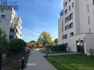 Pronájem bytu 2+kk, Praha - Hloubětín, Saarinenova, 49 m2