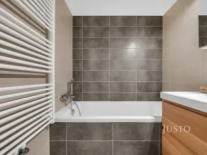 Prodej bytu 3+kk, Praha - Uhříněves, Oty Bubeníčka, 57 m2