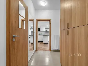Prodej bytu 3+kk, Praha - Uhříněves, Oty Bubeníčka, 57 m2