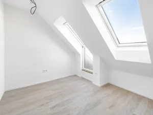 Prodej bytu 4+kk, České Budějovice, Štítného, 88 m2