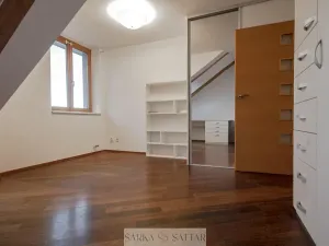 Pronájem bytu 2+kk, Praha - Radlice, Pechlátova, 54 m2
