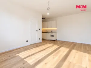Pronájem bytu 2+kk, Tlučná, Tlučenská kolonie, 40 m2