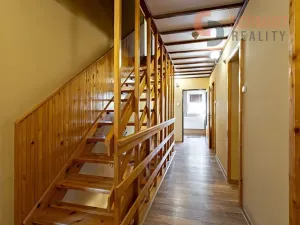 Prodej rodinného domu, Hlohovec, Dolní konec, 259 m2