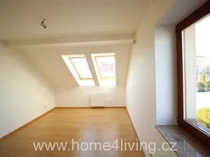 Pronájem rodinného domu, Říčky, 193 m2