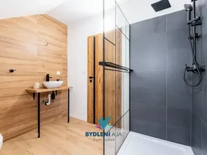 Prodej rodinného domu, Bystřany, 284 m2