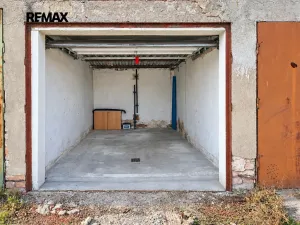 Prodej garáže, Milovice, 17 m2