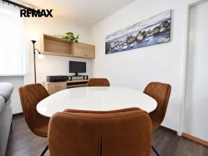 Prodej bytu 3+1, Milovice, Dukelská, 72 m2