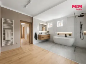Prodej rodinného domu, Arnoltice, 346 m2