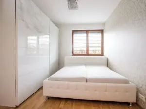 Pronájem bytu 3+kk, Praha, Pražská, 82 m2