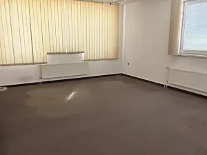 Pronájem kanceláře, Pardubice, Milheimova, 141 m2