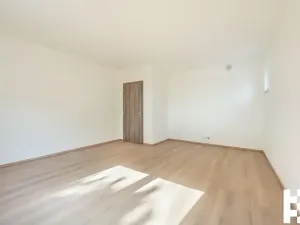 Prodej bytu 1+kk, Praha - Satalice, Za Novákovou zahradou, 34 m2