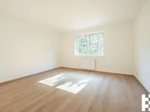 Prodej bytu 1+kk, Praha - Satalice, Za Novákovou zahradou, 34 m2