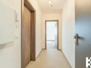 Prodej bytu 1+kk, Praha - Satalice, Za Novákovou zahradou, 34 m2