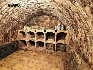 Prodej vinného sklepa, Dambořice, 86 m2