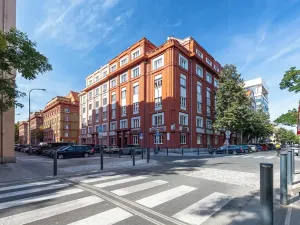 Pronájem bytu 3+kk, Praha - Holešovice, Tusarova, 95 m2