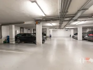 Prodej bytu 2+kk, Praha - Štěrboholy, Andersenova, 65 m2