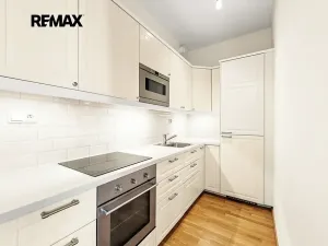 Prodej bytu 2+kk, Praha - Vršovice, 28. pluku, 51 m2