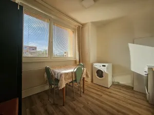 Pronájem bytu 1+1, Hrušovany u Brna, Sídliště, 35 m2