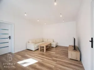 Prodej vícegeneračního domu, Žeretice, 320 m2