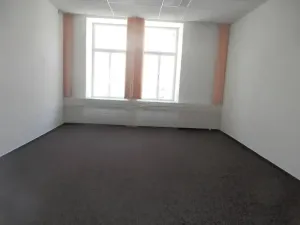 Pronájem kanceláře, Hradec Králové, Československé armády, 34 m2