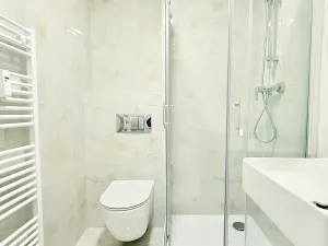 Prodej bytu 1+kk, Praha - Holešovice, Na Maninách, 26 m2