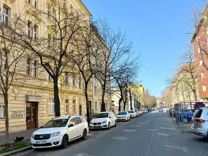 Prodej bytu 1+kk, Praha - Holešovice, Na Maninách, 26 m2