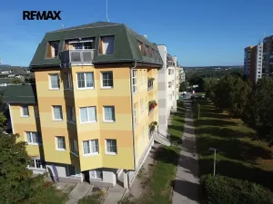 Prodej obchodního prostoru, Praha - Hlubočepy, Voskovcova, 141 m2
