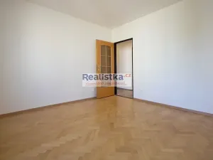 Pronájem bytu 3+1, Plzeň, Pod Záhorskem, 77 m2