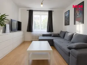 Pronájem bytu 1+1, Pardubice - Bílé Předměstí, Na Okrouhlíku, 28 m2