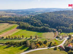 Prodej pozemku pro bydlení, Zlatá Koruna - Plešovice, 1647 m2