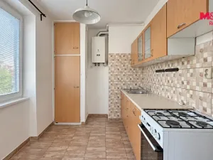 Pronájem bytu 2+1, Louny, 28. října, 56 m2