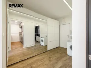 Pronájem bytu 2+kk, Praha - Vysočany, Pod Harfou, 55 m2