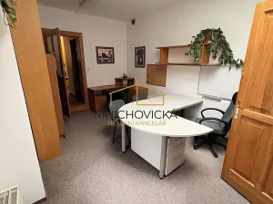 Pronájem kanceláře, Žebrák, Náměstí, 68 m2