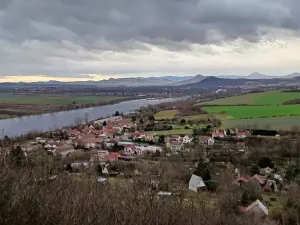 Pronájem zahrady, Křešice, 1500 m2