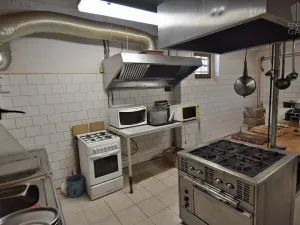 Pronájem restaurace, Čisovice, 181 m2