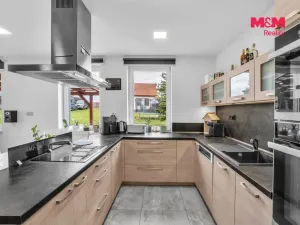 Prodej rodinného domu, Podhradí - Čejkovice, 225 m2