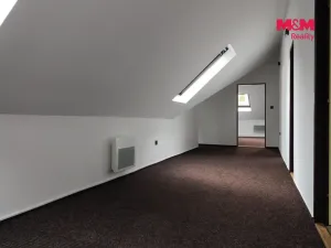 Pronájem kanceláře, Jeseník, nám. Svobody, 27 m2