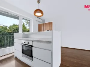 Prodej bytu 2+kk, Zlín - Malenovice, Sokolovská, 61 m2