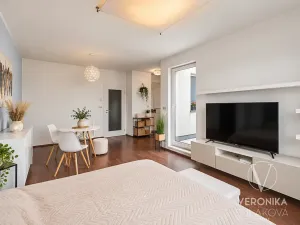 Prodej bytu 2+kk, Praha - Letňany, Hlučkova, 60 m2