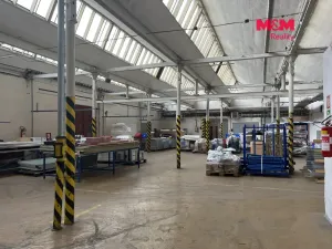 Pronájem skladu, Suchovršice, 460 m2