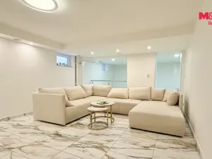 Prodej rodinného domu, Dolní Bojanovice, Zvolence, 380 m2