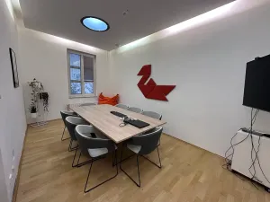 Pronájem kanceláře, Praha - Nové Město, Karlovo náměstí, 1110 m2