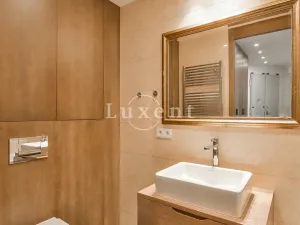Pronájem bytu 3+kk, Praha - Vinohrady, náměstí Jiřího z Poděbrad, 93 m2