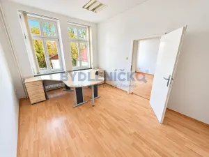 Pronájem kanceláře, České Budějovice, Hradební, 40 m2