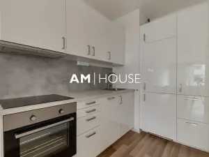 Prodej bytu 2+kk, Praha - Strašnice, Zvěřinova, 60 m2