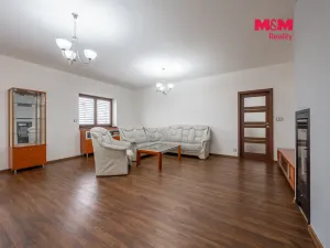 Prodej rodinného domu, Neustupov, 450 m2