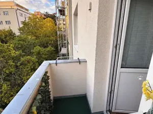 Pronájem bytu 2+kk, Praha - Vinohrady, Nad olšinami, 48 m2