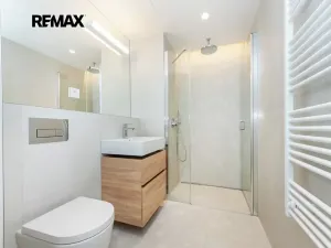 Pronájem bytu 2+kk, Praha - Radlice, U Komína, 41 m2
